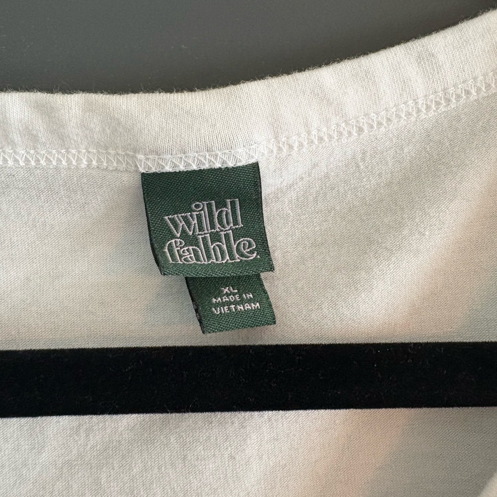 Wild Fable Cream V-Neck Crop Top - Picture 2 of 4